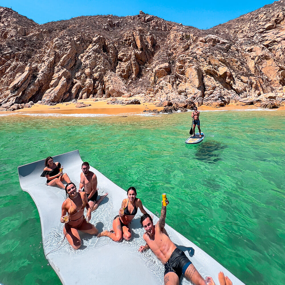 gallery-pelican-cabo-experiences-swimmat-paddleboard